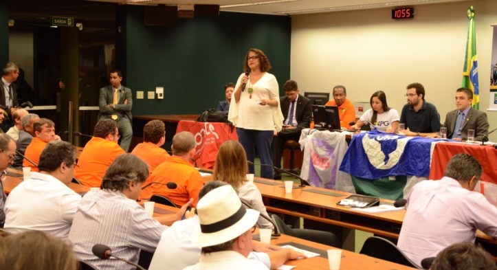 Aide_gkTFwCTm4zxCqlbstLia6gHWHI59wLGO1tFpcVp